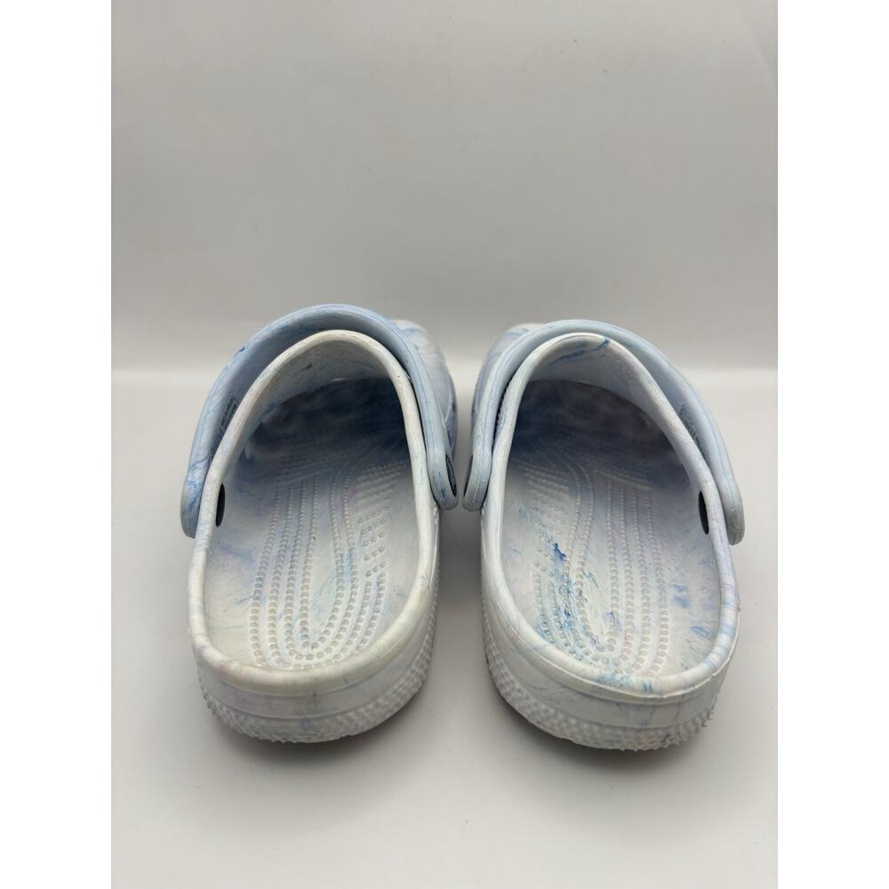 Crocs Classic Marbled Blue Clogs Women Size 6 - Picture 5 of 9
